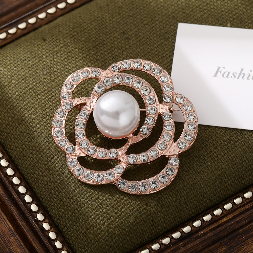 Women's temperament sweet alloy brooch pearl diamond pin cute girls clothes decoration all-match corsage accessories